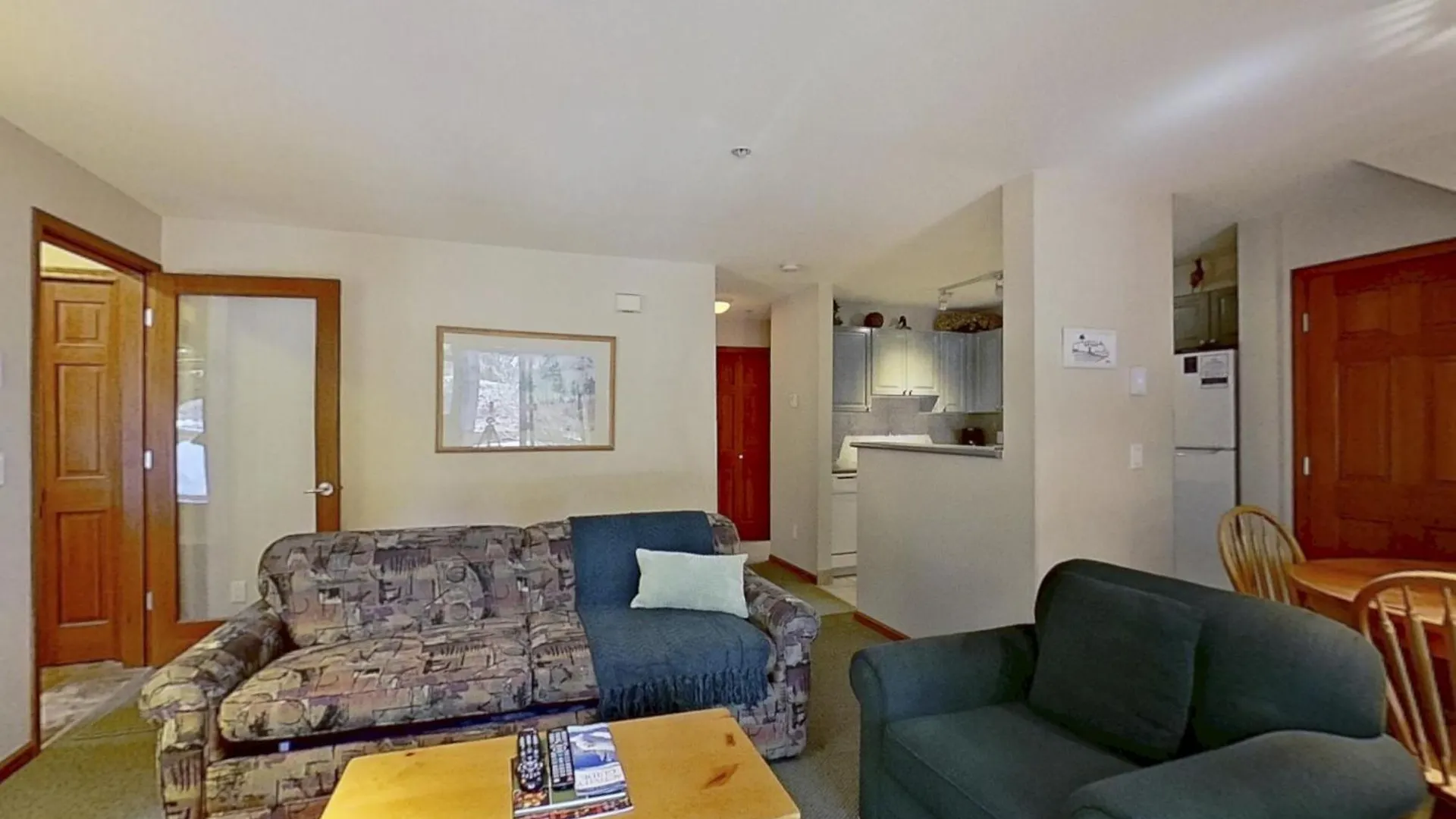Lagoons At Stoney Creek Whistler Apartment